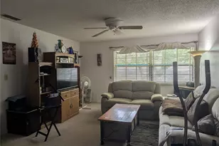 9881 113th St, Seminole, FL 33772 - Photo 11