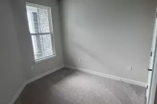 18732 Highland Dew St, Spring Hill, FL 34610 - Photo 11