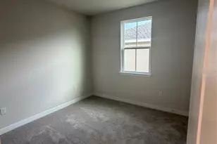 18716 Highland Dew St, Spring Hill, FL 34610 - Photo 11