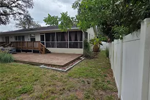 1033 Rosetree Ln, Tarpon Springs, FL 34689 - Photo 39