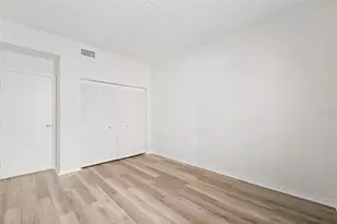 121 Lindsay Ln, Oldsmar, FL 34677 - Photo 21