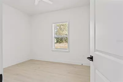 10439 Gypsy Avenue, Weeki Wachee, FL 34613 - Photo 11