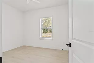 10439 Gypsy Ave, Weeki Wachee, FL 34613 - Photo 11