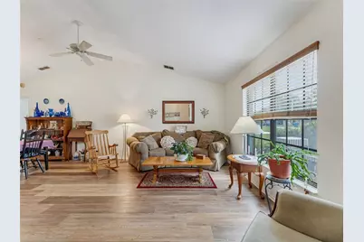 8389 Camphor Drive, Spring Hill, FL 34606 - Photo 9