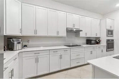 17622 Santorini Court, Venice, FL 34293 - Photo 9