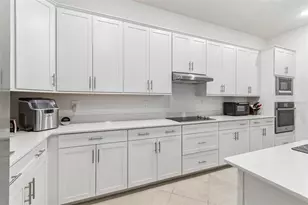 17622 Santorini Ct, Venice, FL 34293 - Photo 9