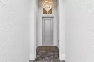 17622 Santorini Ct, Venice, FL 34293 - Photo 3
