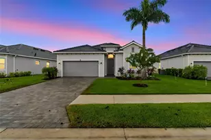 17622 Santorini Ct, Venice, FL 34293 - Photo 1