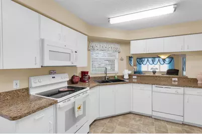 4911 Cathedral Court, New Port Richey, FL 34655 - Photo 9