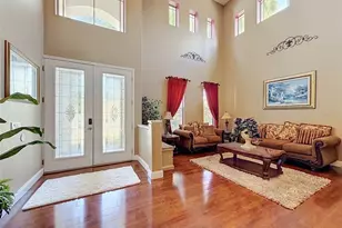 11352 Oyster Bay Cir, New Port Richey, FL 34654 - Photo 7