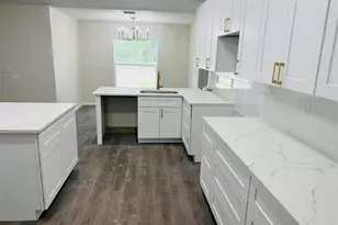 13475 Canyon Swallow Rd, Weeki Wachee, FL 34614 - Photo 9