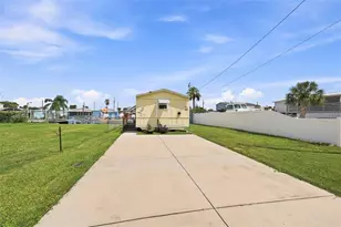 6819 Heron Ln, Hudson, FL 34667 - Photo 5