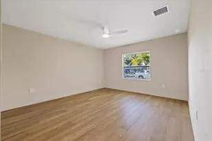 2698 46th Ave N, Saint Petersburg, FL 33714 - Photo 19