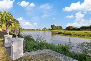 2698 46th Ave N, Saint Petersburg, FL 33714 - Photo 5
