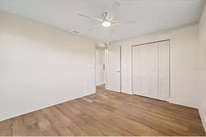 2698 46th Avenue N, Saint Petersburg, FL 33714 - Photo 25