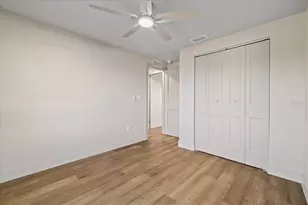 2698 46th Ave N, Saint Petersburg, FL 33714 - Photo 27