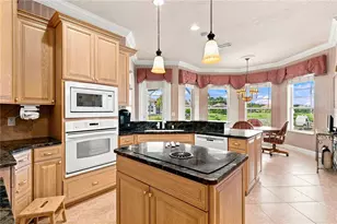 9271 Westshore Dr, Weeki Wachee, FL 34613 - Photo 5