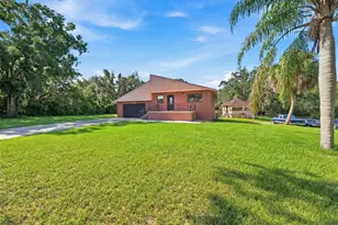 28850 Lindenhurst Dr, Wesley Chapel, FL 33544 - Photo 63