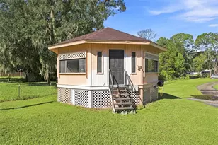 28850 Lindenhurst Dr, Wesley Chapel, FL 33544 - Photo 19