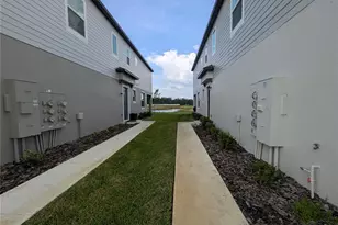 3385 Lapis Lk Dr, Zephyrhills, FL 33541 - Photo 29