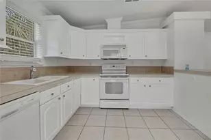 5610 Ramada St, Weeki Wachee, FL 34607 - Photo 17