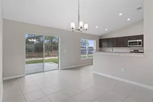 12073 Manassas Ave, Weeki Wachee, FL 34614 - Photo 11