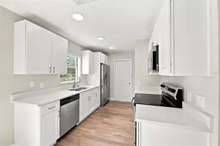 13246 Asbury St, Spring Hill, FL 34609 - Photo 11