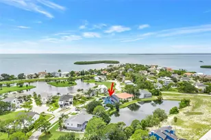 2111 Harbour Watch Dr, Tarpon Springs, FL 34689 - Photo 75