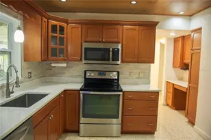 904 Brookside Dr, Clearwater, FL 33764 - Photo 7