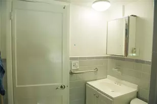 904 Brookside Dr, Clearwater, FL 33764 - Photo 17