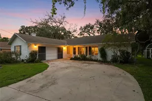 2134 Laredo Ave, Spring Hill, FL 34608 - Photo 1