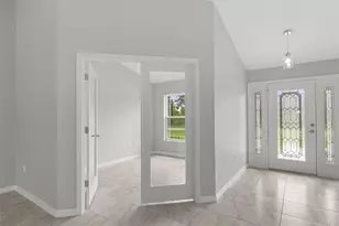 12085 Manassas Ave, Weeki Wachee, FL 34614 - Photo 15