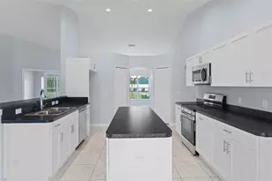 13058 Kittiwake Rd, Weeki Wachee, FL 34614 - Photo 15