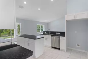 13058 Kittiwake Rd, Weeki Wachee, FL 34614 - Photo 17