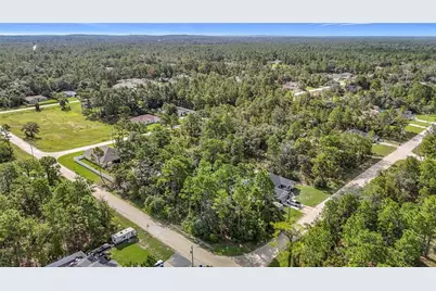 13542 Robin Avenue, Weeki Wachee, FL 34614 - Photo 9