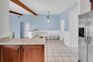 914 Harbor Cir, Palm Harbor, FL 34683 - Photo 19