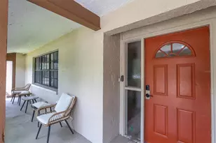 914 Harbor Cir, Palm Harbor, FL 34683 - Photo 3