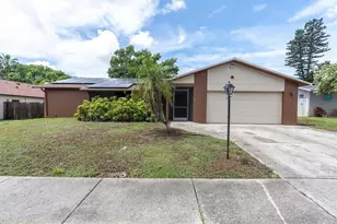 914 Harbor Cir, Palm Harbor, FL 34683 - Photo 1