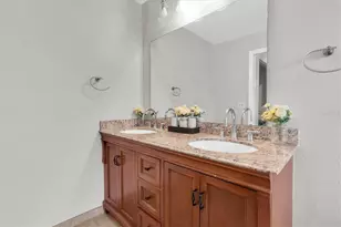 914 Harbor Cir, Palm Harbor, FL 34683 - Photo 25