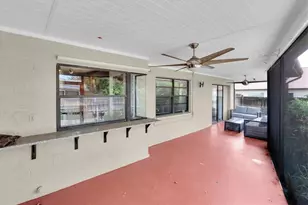 914 Harbor Cir, Palm Harbor, FL 34683 - Photo 33