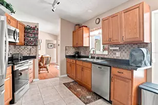 4382 Montano Ave, Spring Hill, FL 34609 - Photo 9