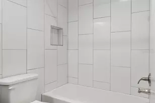 701 Mirror Lake Dr N, Saint Petersburg, FL 33701 - Photo 19