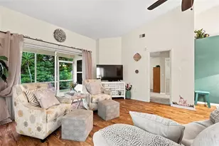 7637 Balharbour Dr, New Port Richey, FL 34653 - Photo 9