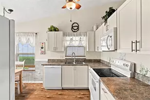 7637 Balharbour Dr, New Port Richey, FL 34653 - Photo 13