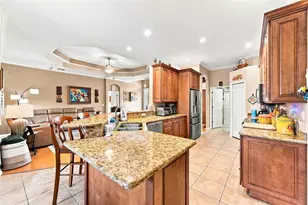 10531 Miracle Ln, New Port Richey, FL 34654 - Photo 17