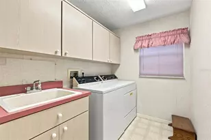 9423 Summerbreeze Terrace, New Port Richey, FL 34655 - Photo 29