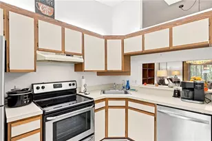 13134 Cypress Hill Dr, Hudson, FL 34669 - Photo 5