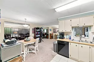 8082 Dellrose Ave, Brooksville, FL 34613 - Photo 21