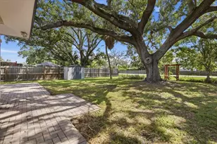 1837 Pasadena Dr, Dunedin, FL 34698 - Photo 23