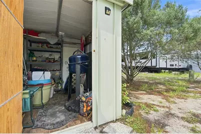 9483 Gray Fox Drive, Weeki Wachee, FL 34613 - Photo 33
